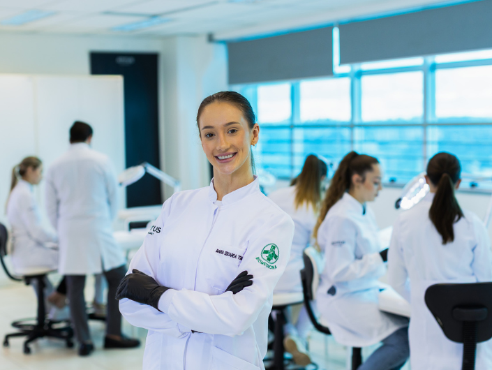 Clínica-Escola de Biomedicina Estética